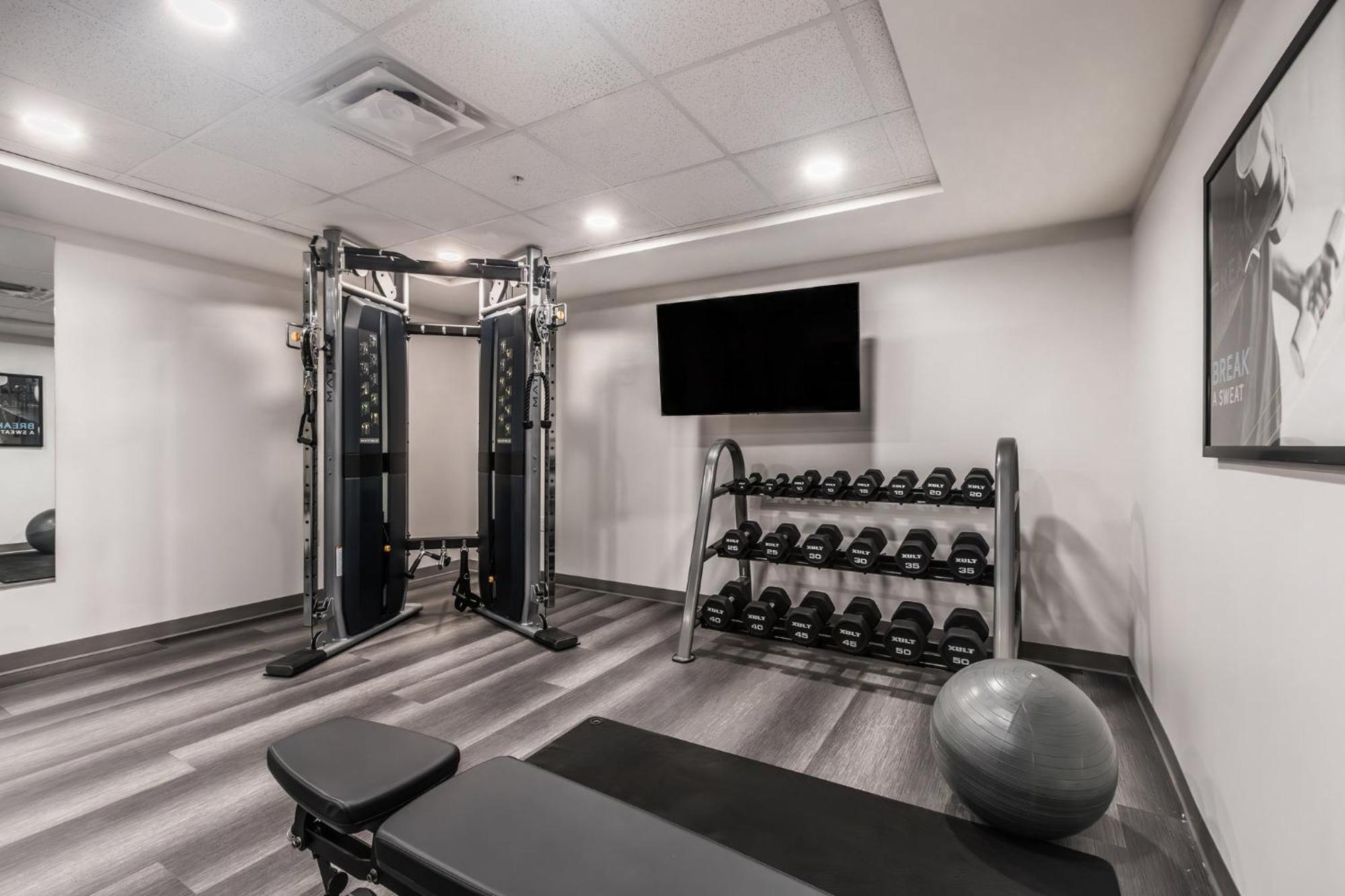Staybridge Suites - Dawson Creek By Ihg Экстерьер фото