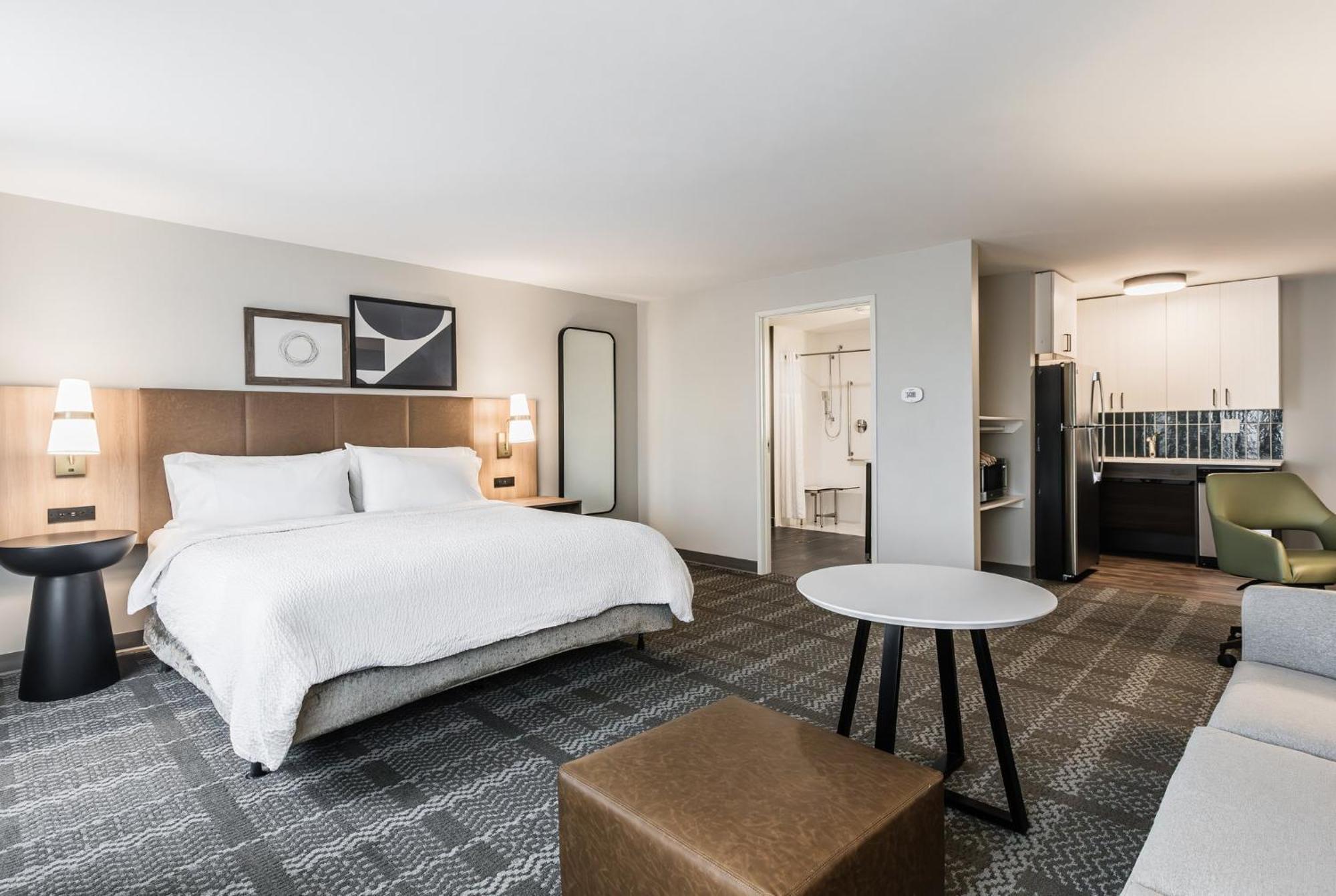 Staybridge Suites - Dawson Creek By Ihg Экстерьер фото