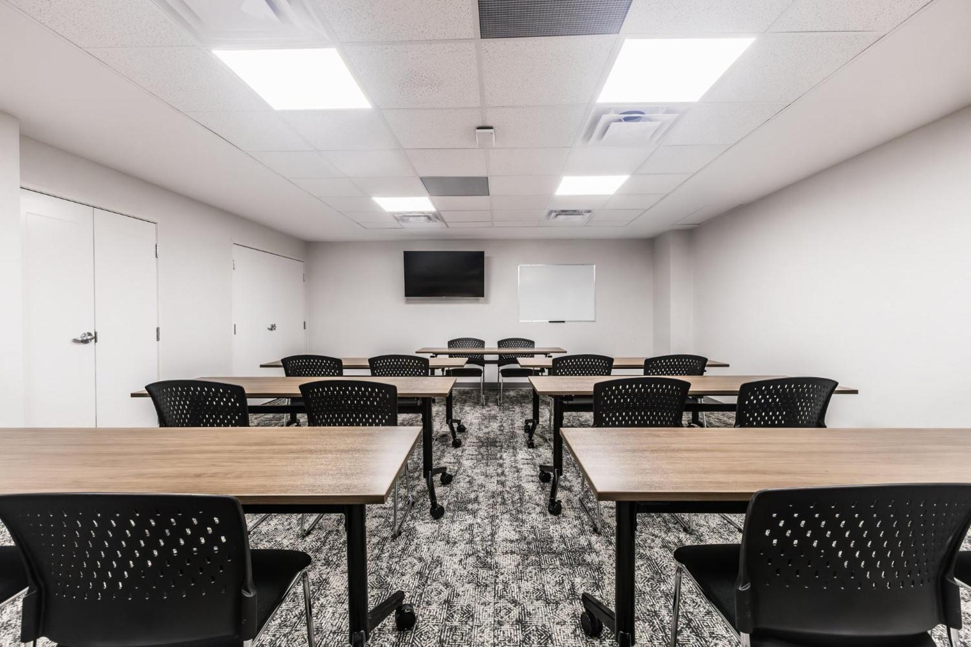 Staybridge Suites - Dawson Creek By Ihg Экстерьер фото