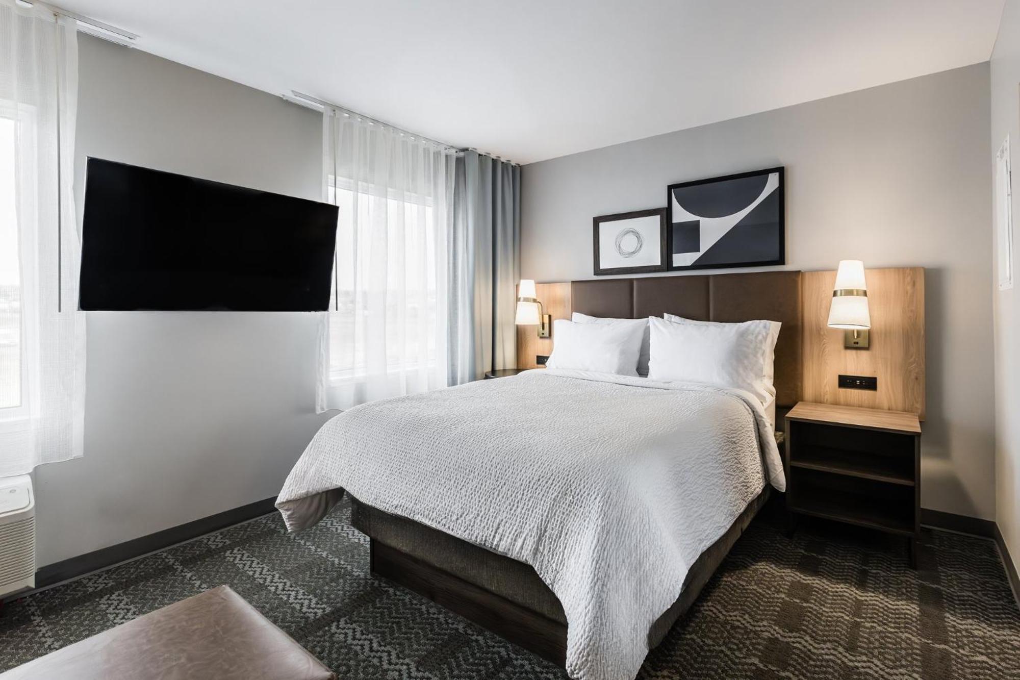 Staybridge Suites - Dawson Creek By Ihg Экстерьер фото