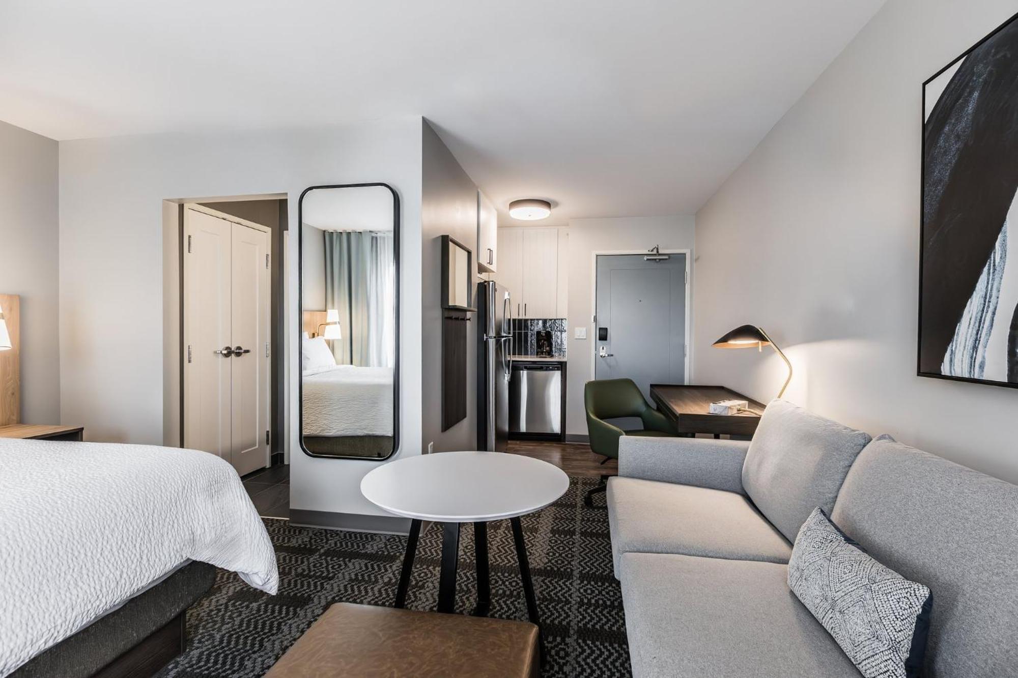 Staybridge Suites - Dawson Creek By Ihg Экстерьер фото